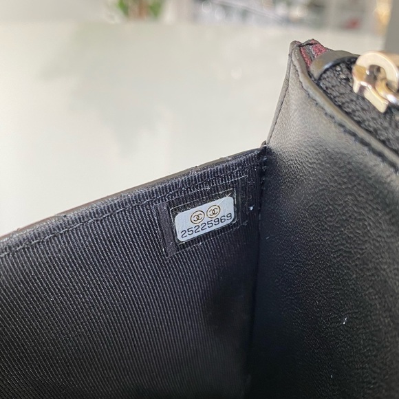 SOLD❌ Chanel Classic Wallet on Chain WOC - Picture 9 of 12